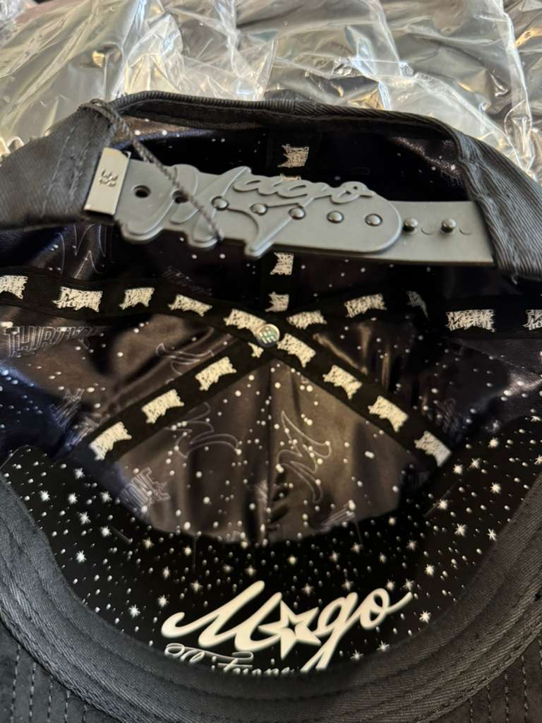 Thirty one Hat El Mago Triple Black